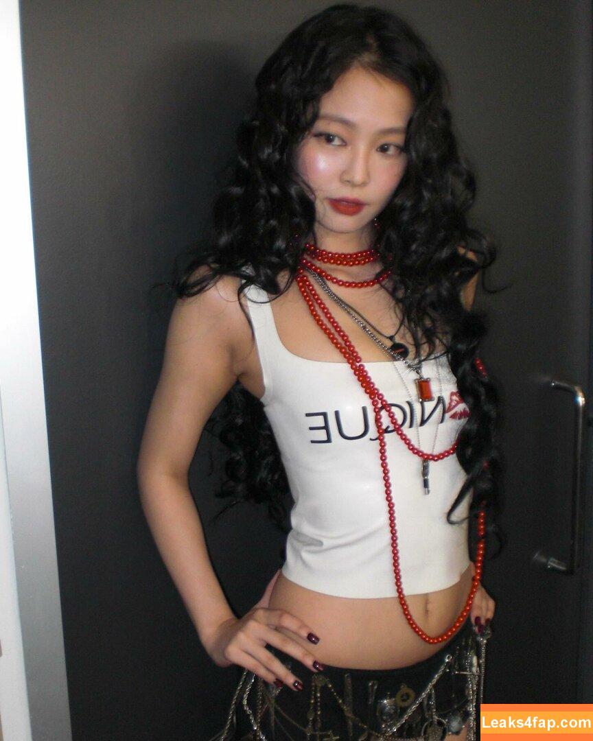 Jennie | BLΛƆKPIИK / Blackpink / jennierubyjane / sheflieshigh слитое фото фото #1051