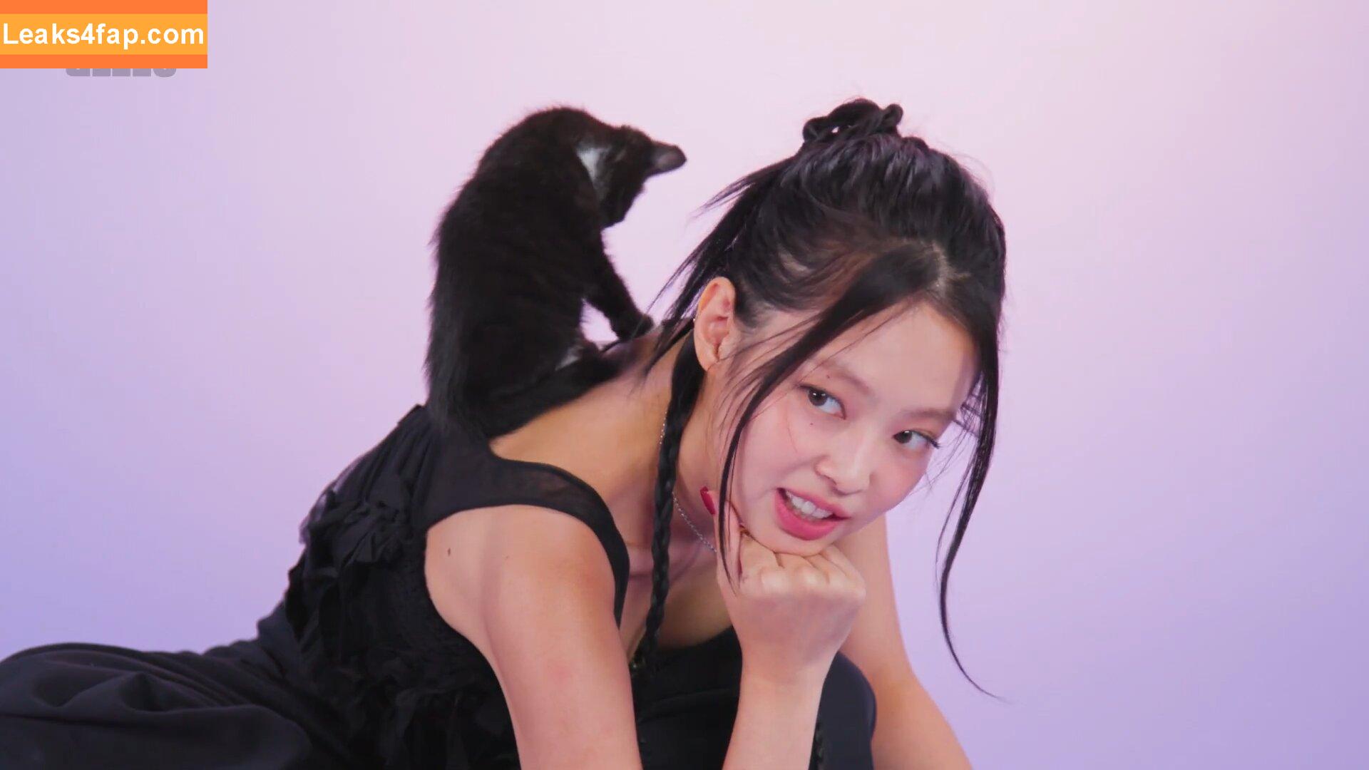 Jennie | BLΛƆKPIИK / Blackpink / jennierubyjane / sheflieshigh слитое фото фото #1103