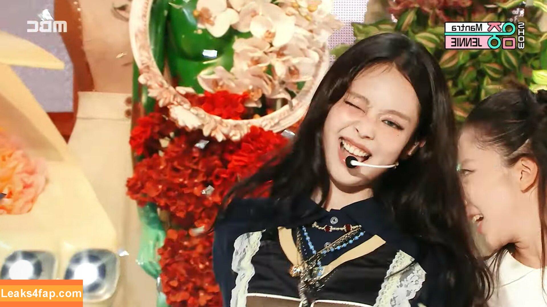 Jennie | BLΛƆKPIИK / Blackpink / jennierubyjane / sheflieshigh leaked photo photo #1137