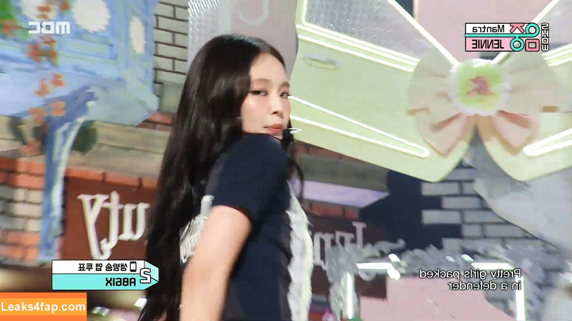Jennie | BLΛƆKPIИK / Blackpink / jennierubyjane / sheflieshigh leaked photo photo #1147