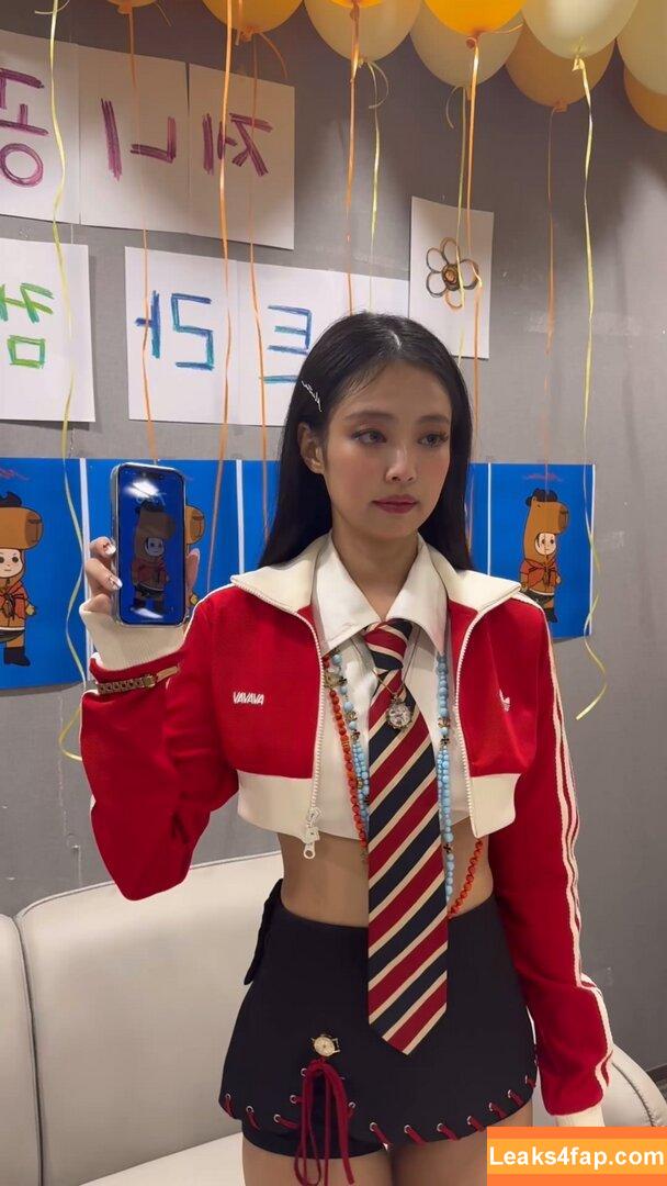Jennie | BLΛƆKPIИK / Blackpink / jennierubyjane / sheflieshigh leaked photo photo #1155