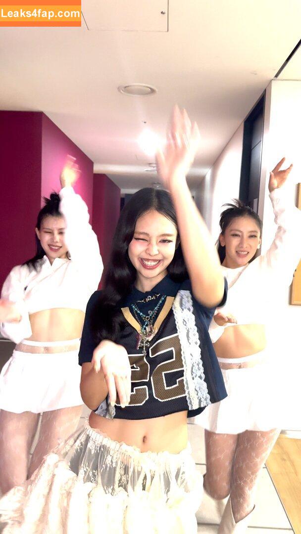 Jennie | BLΛƆKPIИK / Blackpink / jennierubyjane / sheflieshigh leaked photo photo #1161