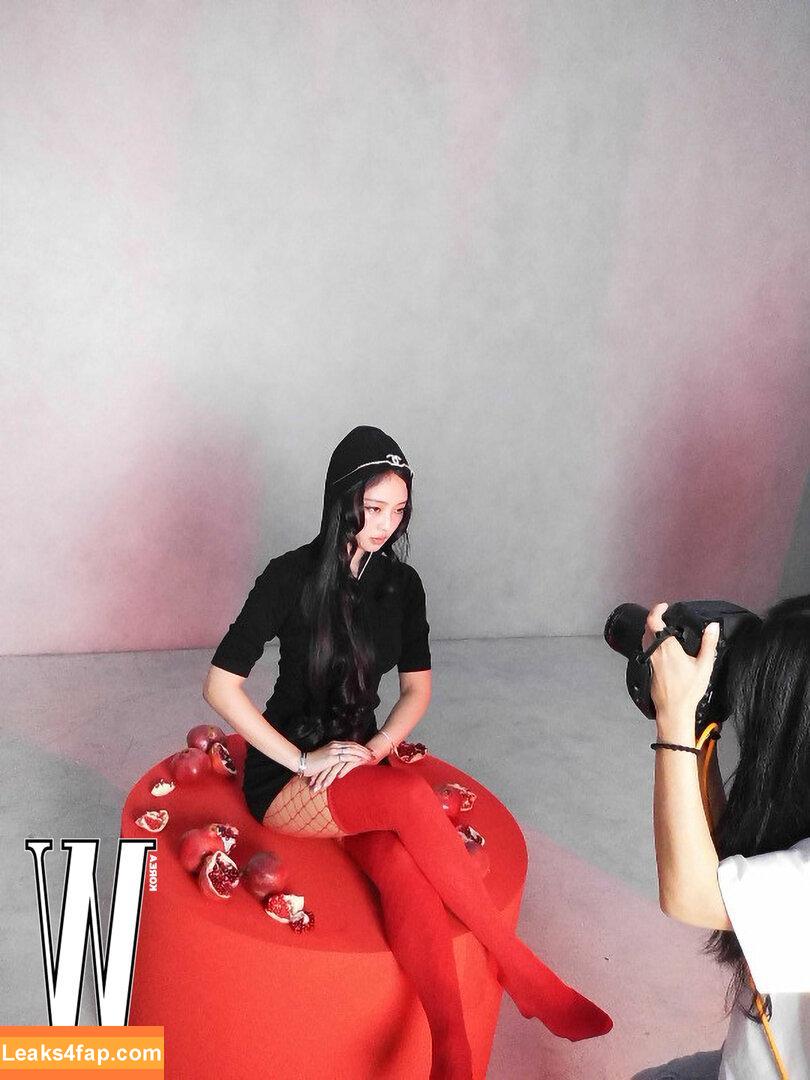 Jennie | BLΛƆKPIИK / Blackpink / jennierubyjane / sheflieshigh leaked photo photo #1186