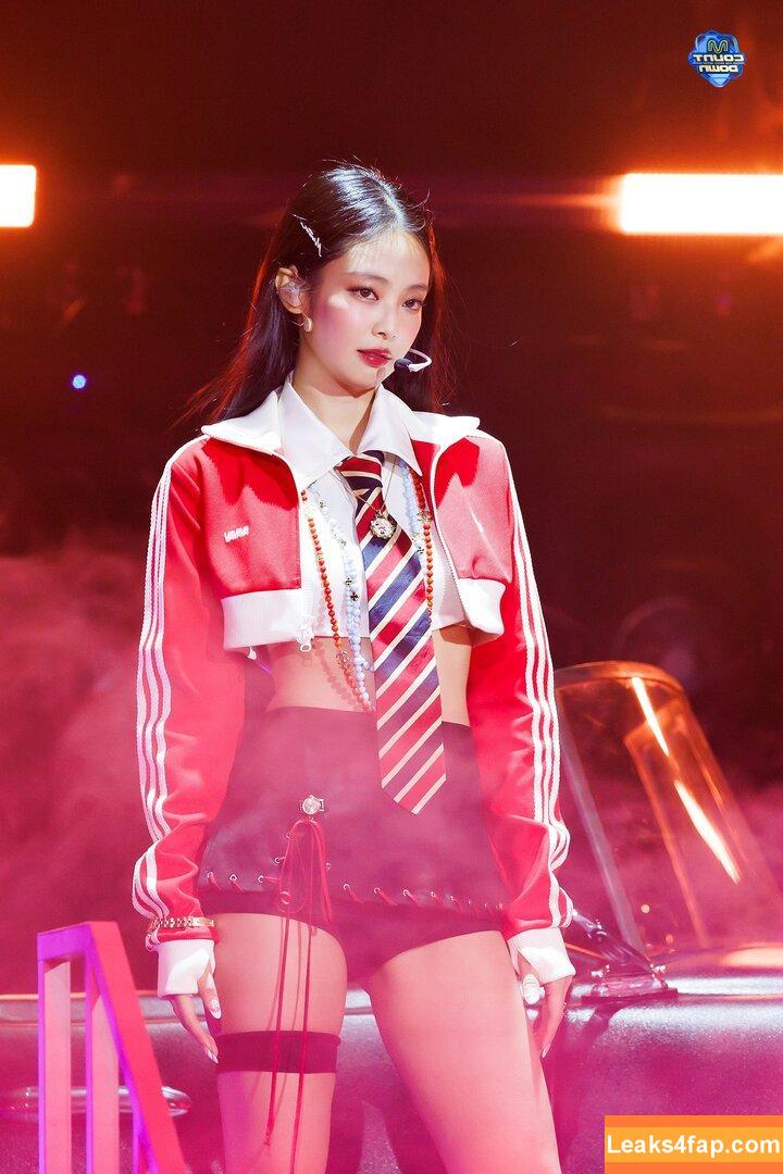 Jennie | BLΛƆKPIИK / Blackpink / jennierubyjane / sheflieshigh leaked photo photo #1208