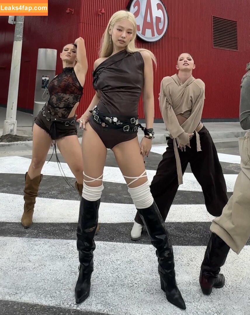 Jennie | BLΛƆKPIИK / Blackpink / jennierubyjane / sheflieshigh leaked photo photo #1216