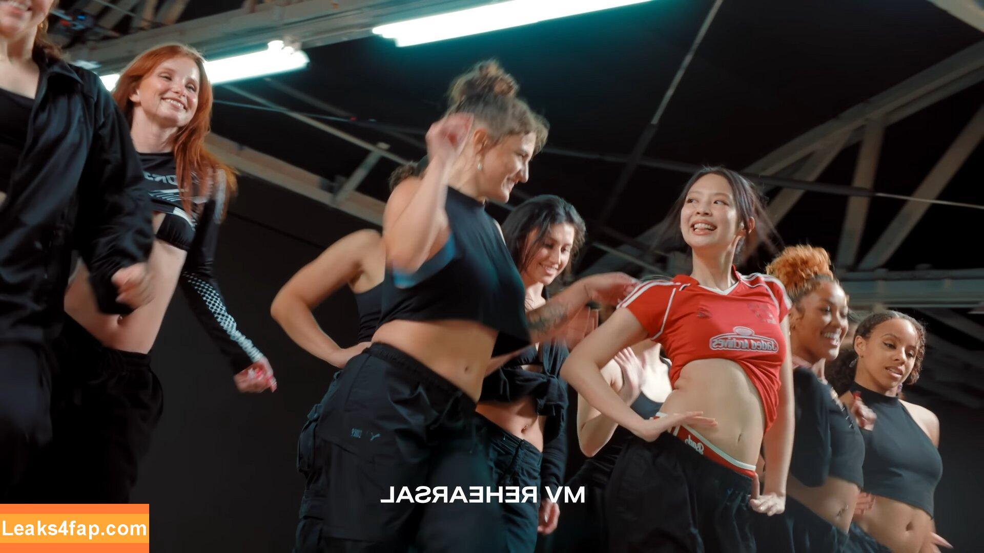 Jennie | BLΛƆKPIИK / Blackpink / jennierubyjane / sheflieshigh leaked photo photo #1299