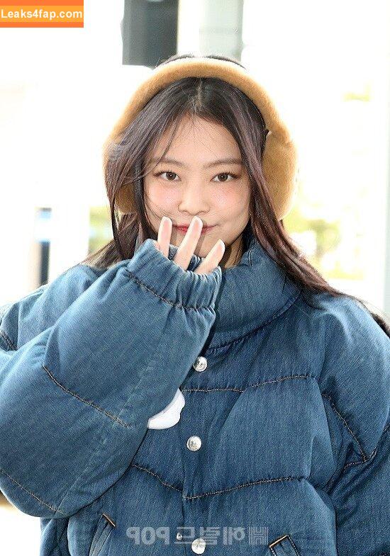 Jennie | BLΛƆKPIИK / Blackpink / jennierubyjane / sheflieshigh leaked photo photo #1358