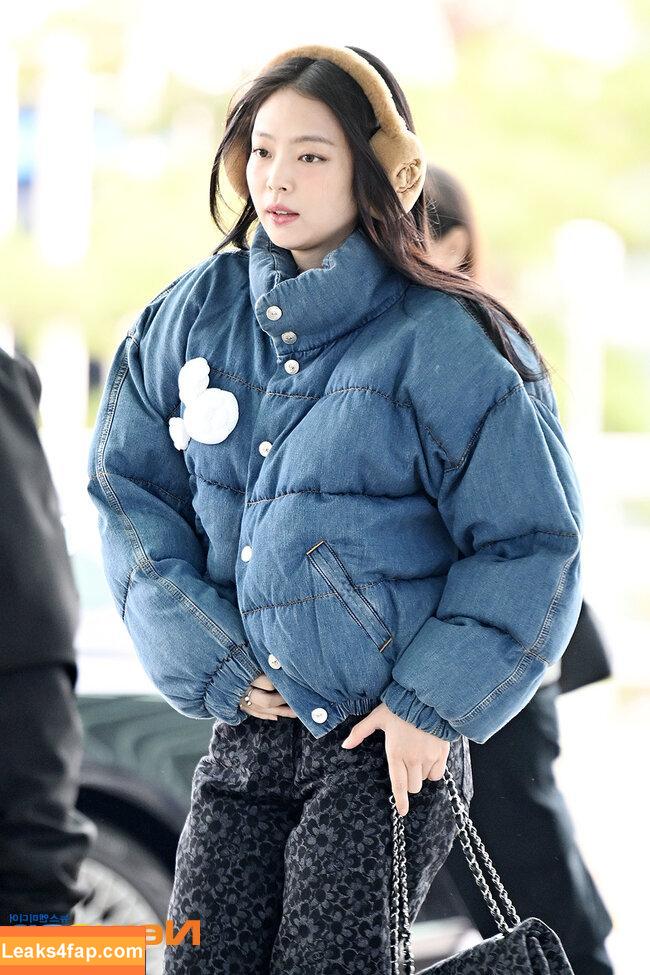 Jennie | BLΛƆKPIИK / Blackpink / jennierubyjane / sheflieshigh leaked photo photo #1366