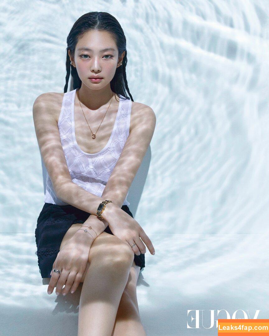 Jennie | BLΛƆKPIИK / Blackpink / jennierubyjane / sheflieshigh leaked photo photo #1487