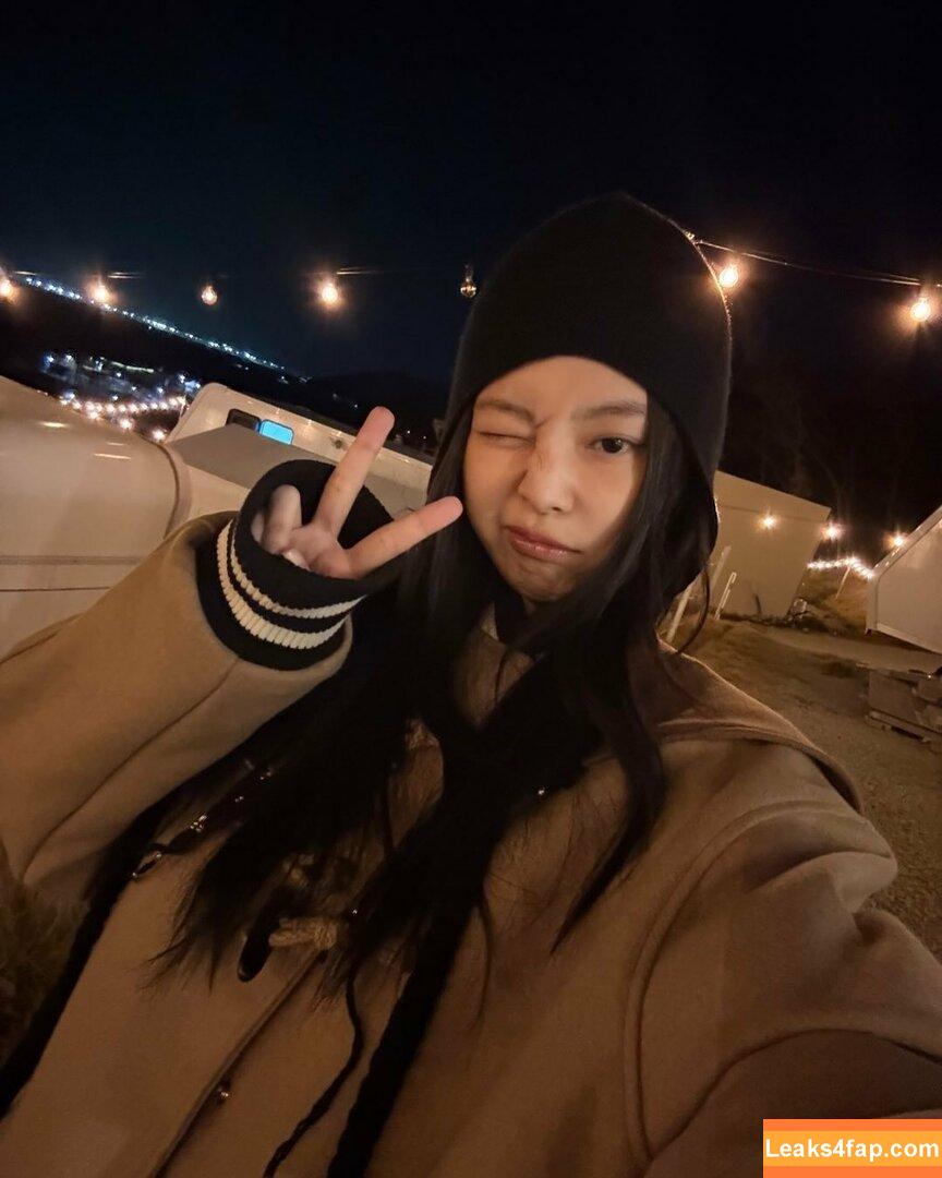 Jennie | BLΛƆKPIИK / Blackpink / jennierubyjane / sheflieshigh leaked photo photo #1555