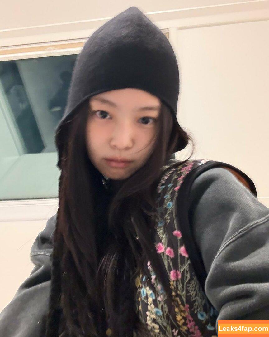 Jennie | BLΛƆKPIИK / Blackpink / jennierubyjane / sheflieshigh leaked photo photo #1557