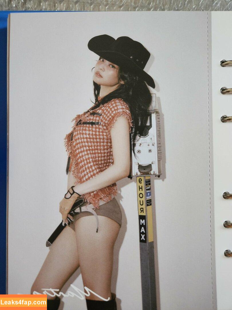 Jennie | BLΛƆKPIИK / Blackpink / jennierubyjane / sheflieshigh leaked photo photo #1581