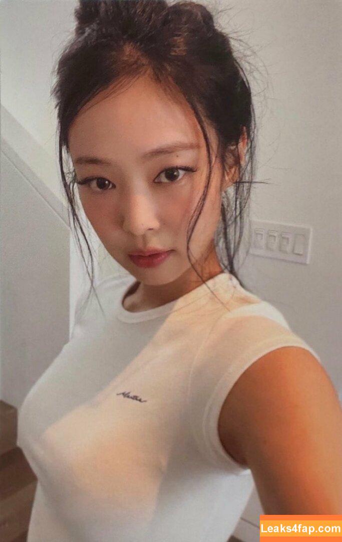 Jennie | BLΛƆKPIИK / Blackpink / jennierubyjane / sheflieshigh leaked photo photo #1587