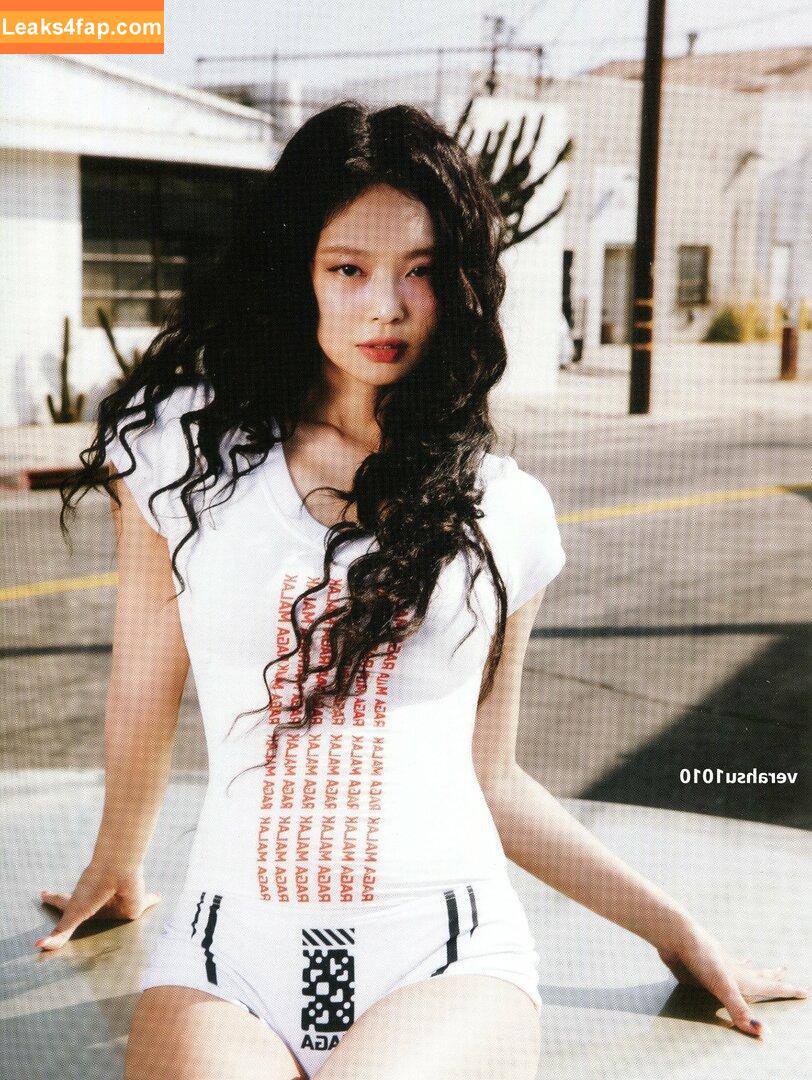 Jennie | BLΛƆKPIИK / Blackpink / jennierubyjane / sheflieshigh leaked photo photo #1616
