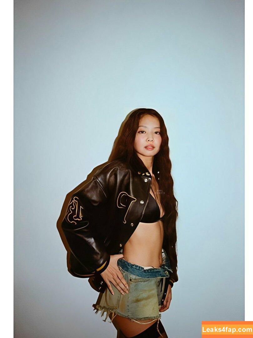 Jennie | BLΛƆKPIИK / Blackpink / jennierubyjane / sheflieshigh leaked photo photo #1634