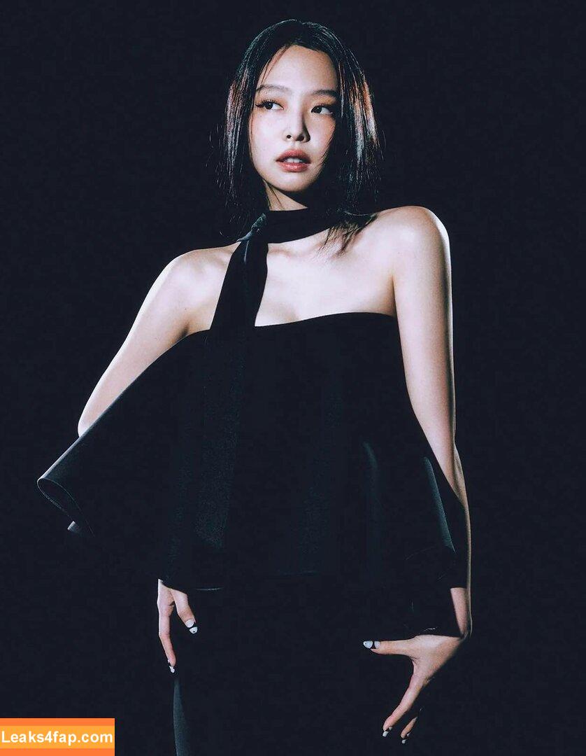 Jennie | BLΛƆKPIИK / Blackpink / jennierubyjane / sheflieshigh leaked photo photo #1640