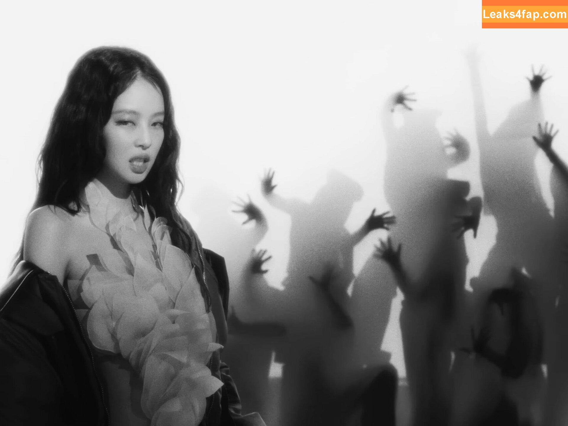 Jennie | BLΛƆKPIИK / Blackpink / jennierubyjane / sheflieshigh leaked photo photo #1655