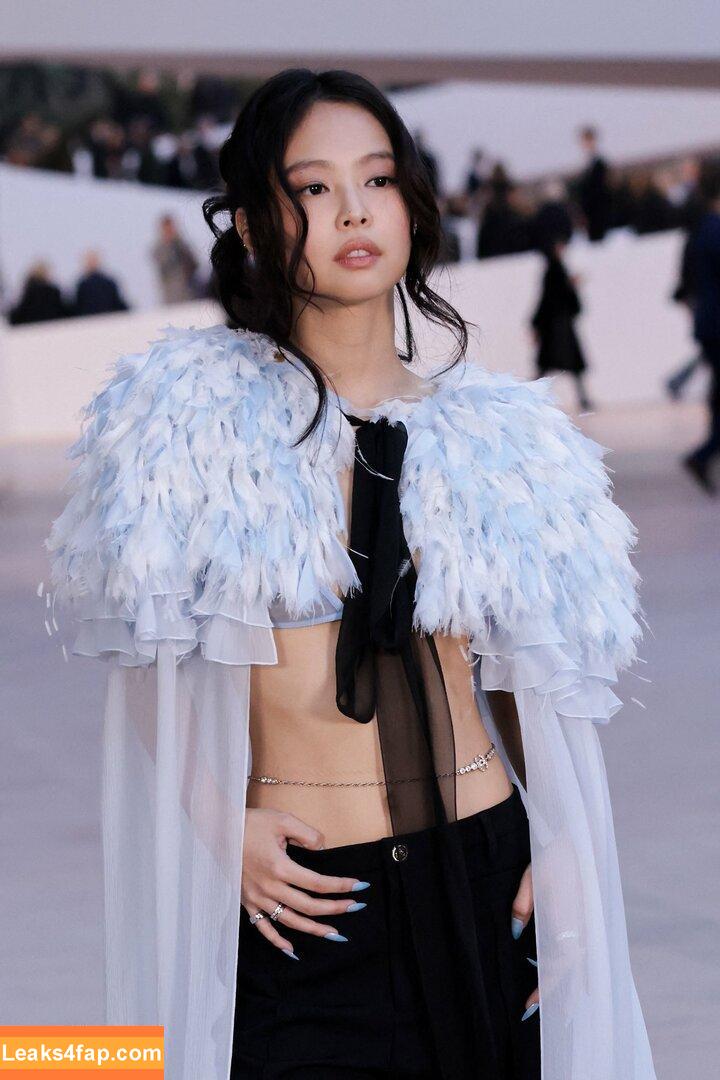 Jennie | BLΛƆKPIИK / Blackpink / jennierubyjane / sheflieshigh leaked photo photo #1662
