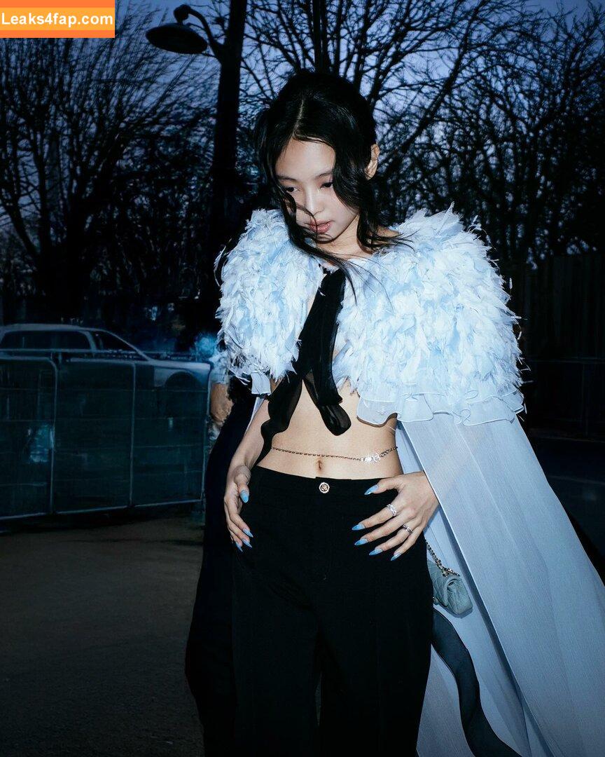 Jennie | BLΛƆKPIИK / Blackpink / jennierubyjane / sheflieshigh leaked photo photo #1691