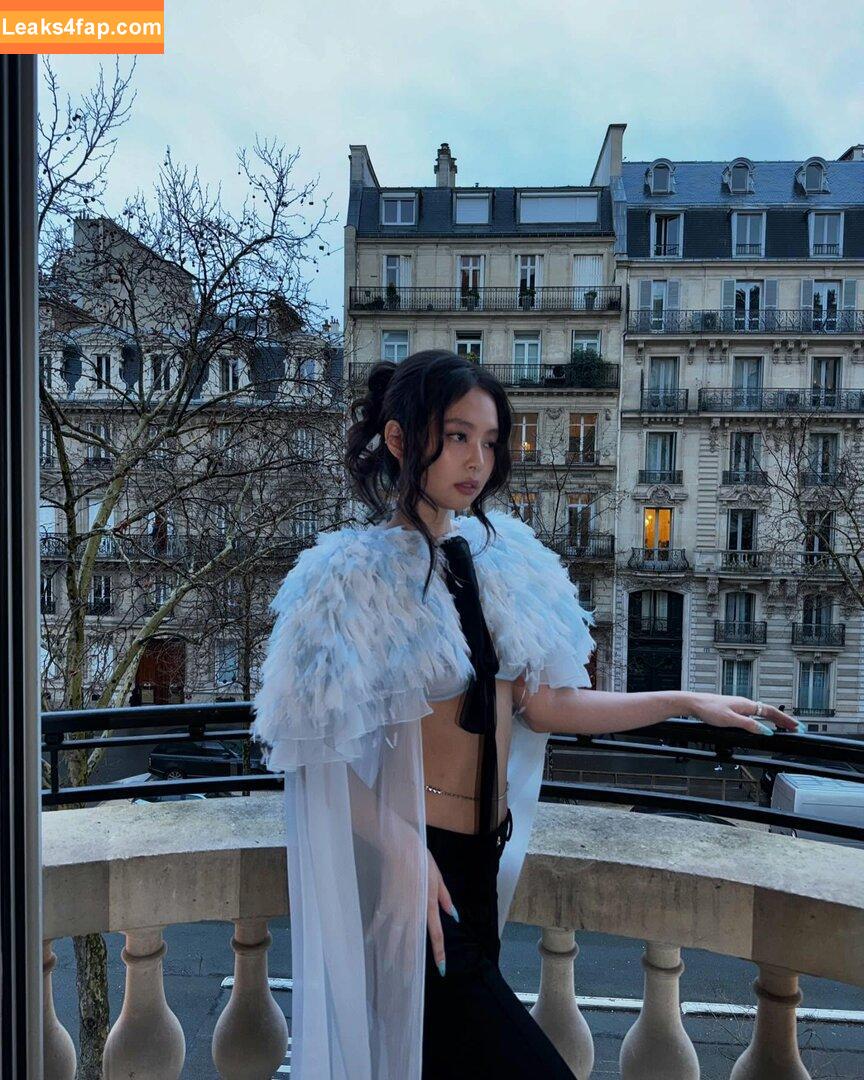 Jennie | BLΛƆKPIИK / Blackpink / jennierubyjane / sheflieshigh leaked photo photo #1692