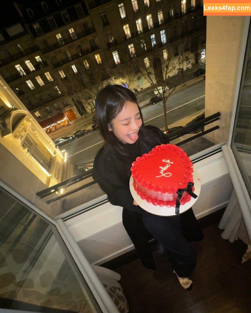 Jennie | BLΛƆKPIИK / Blackpink / jennierubyjane / sheflieshigh leaked photo photo #1702