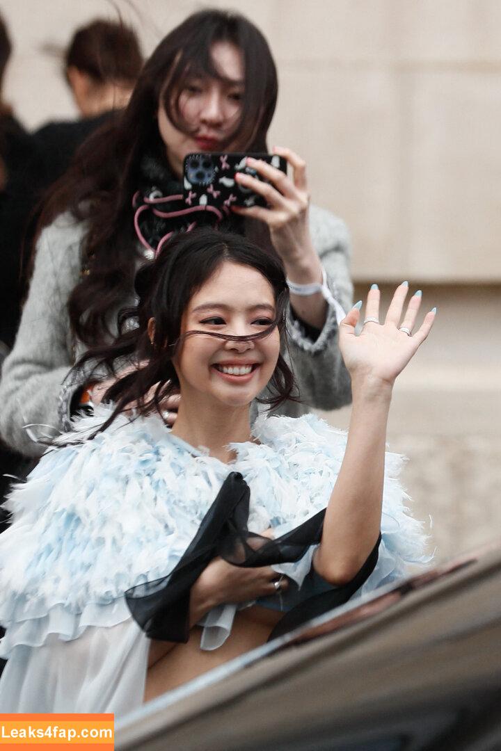 Jennie | BLΛƆKPIИK / Blackpink / jennierubyjane / sheflieshigh слитое фото фото #1722