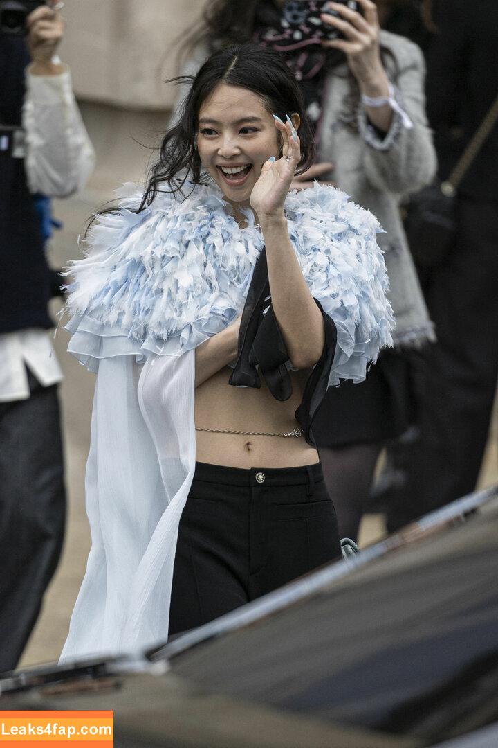 Jennie | BLΛƆKPIИK / Blackpink / jennierubyjane / sheflieshigh слитое фото фото #1738