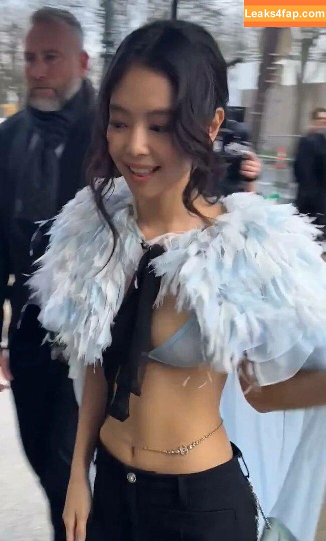 Jennie | BLΛƆKPIИK / Blackpink / jennierubyjane / sheflieshigh слитое фото фото #1744