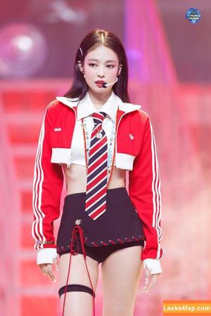 Jennie | BLΛƆKPIИK photo #1210