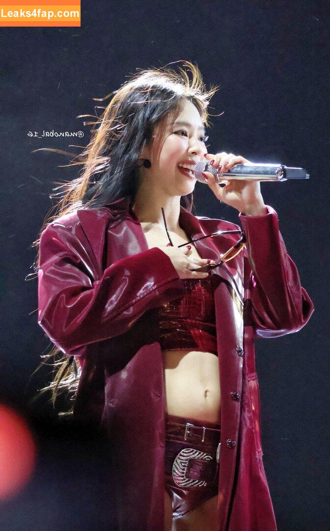 Jennie | BLΛƆKPIИK / Blackpink / jennierubyjane / sheflieshigh слитое фото фото #2011