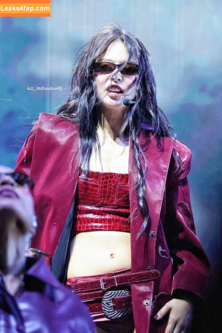 Jennie | BLΛƆKPIИK / Blackpink / jennierubyjane / sheflieshigh слитое фото фото #2013