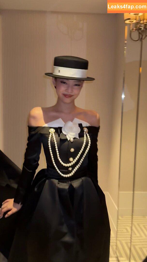 Jennie | BLΛƆKPIИK / Blackpink / jennierubyjane / sheflieshigh leaked photo photo #2133