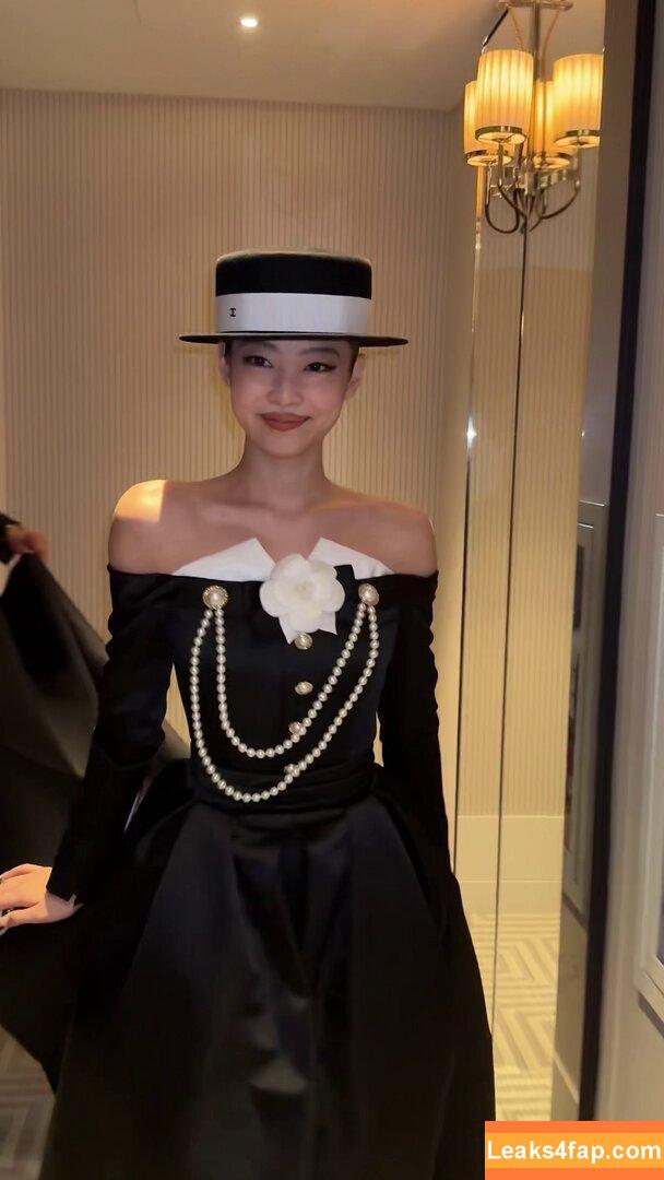 Jennie | BLΛƆKPIИK / Blackpink / jennierubyjane / sheflieshigh leaked photo photo #2134