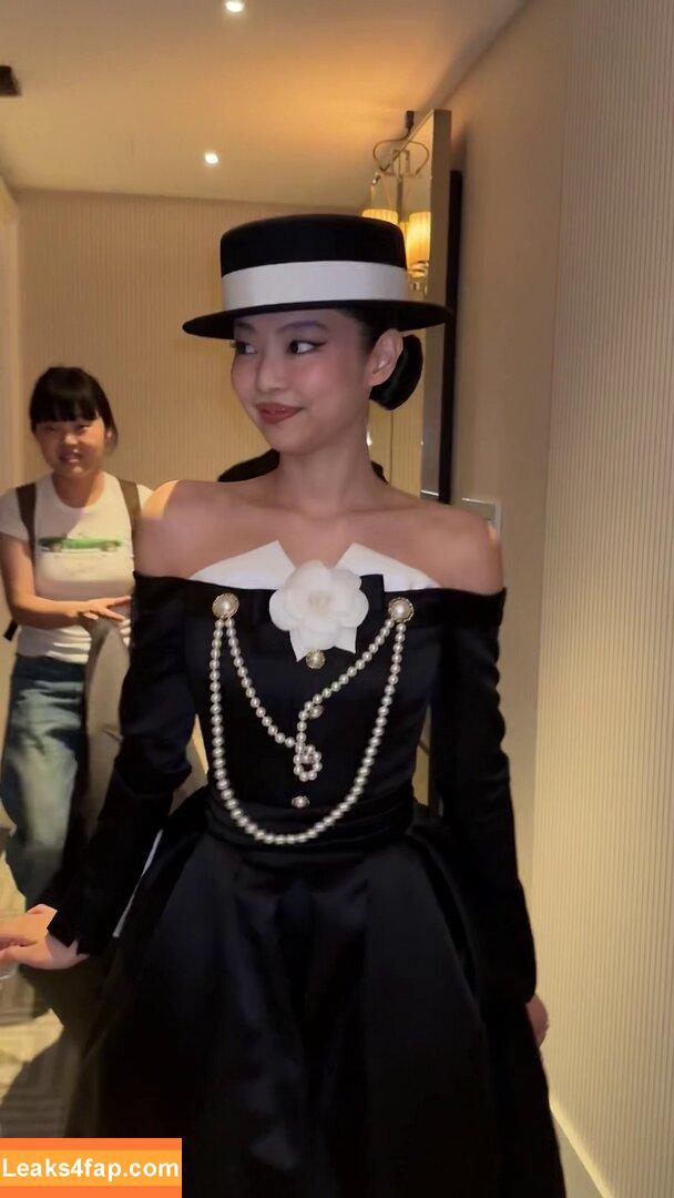 Jennie | BLΛƆKPIИK / Blackpink / jennierubyjane / sheflieshigh leaked photo photo #2137