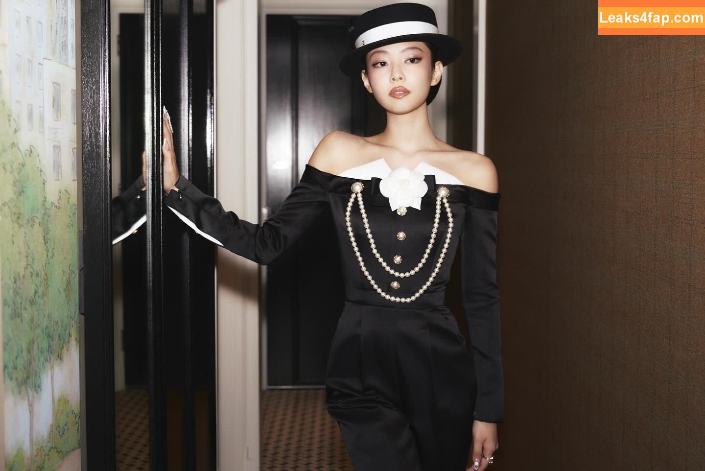 Jennie | BLΛƆKPIИK / Blackpink / jennierubyjane / sheflieshigh leaked photo photo #2152
