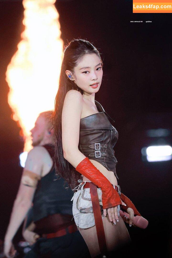 Jennie | BLΛƆKPIИK / Blackpink / jennierubyjane / sheflieshigh leaked photo photo #2156