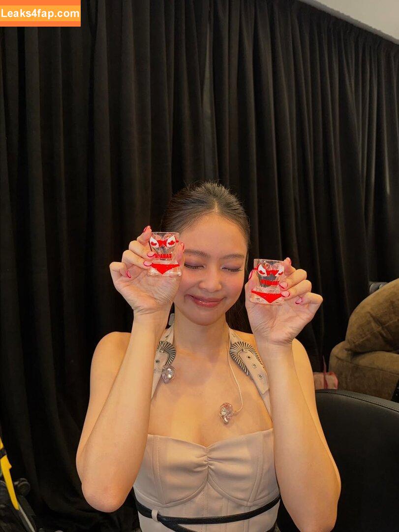 Jennie | BLΛƆKPIИK / Blackpink / jennierubyjane / sheflieshigh leaked photo photo #2195