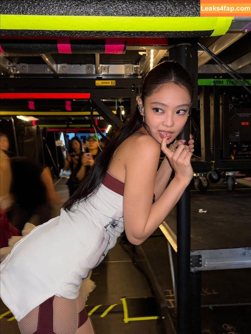 Jennie | BLΛƆKPIИK / Blackpink / jennierubyjane / sheflieshigh leaked photo photo #2196