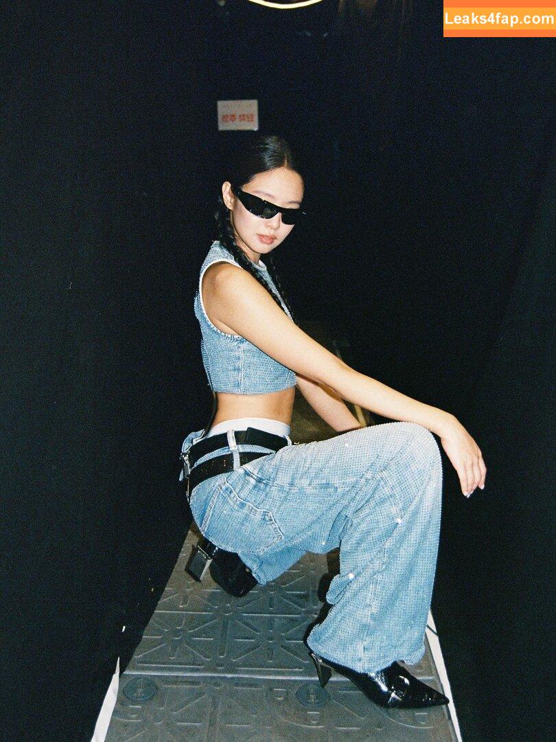 Jennie | BLΛƆKPIИK / Blackpink / jennierubyjane / sheflieshigh слитое фото фото #2258