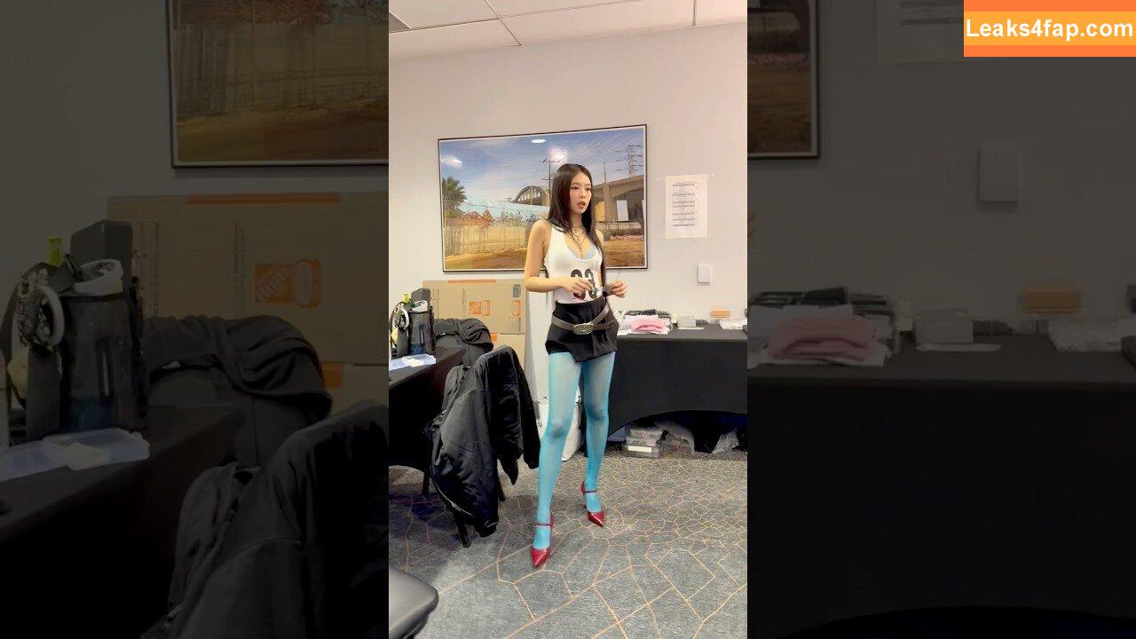 Jennie | BLΛƆKPIИK / Blackpink / jennierubyjane / sheflieshigh leaked photo photo #2336