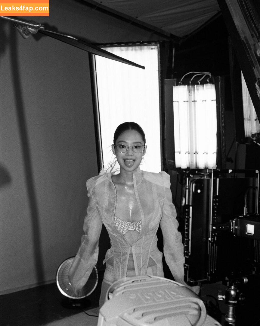 Jennie | BLΛƆKPIИK / Blackpink / jennierubyjane / sheflieshigh leaked photo photo #2353