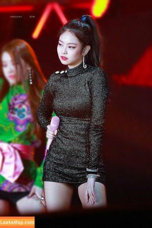 Jennie Kim photo #0009