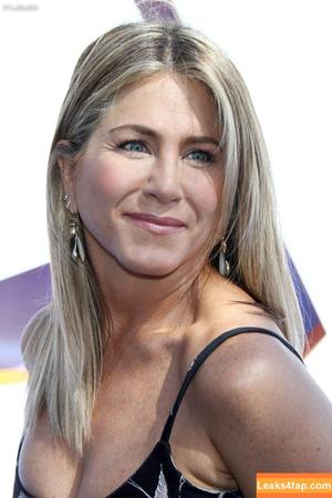 Jennifer Aniston photo #0556