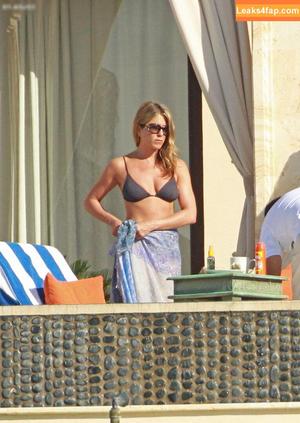 Jennifer Aniston photo #0643