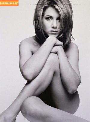 Jennifer Aniston photo #0911