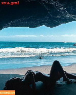 Jennifer Baldini photo #0045