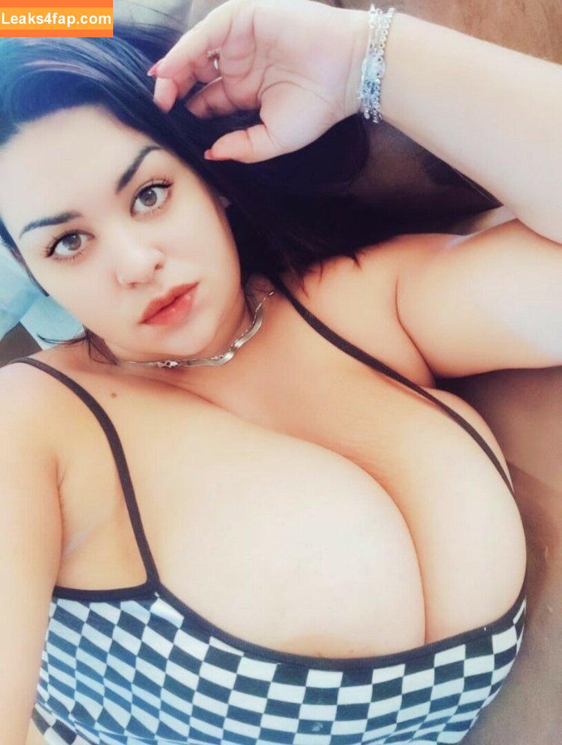 Jennifer Busty Latina /  leaked photo photo #0044