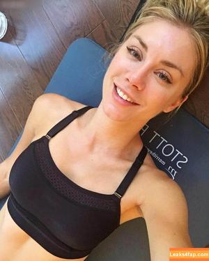 Jennifer Holland photo #0093