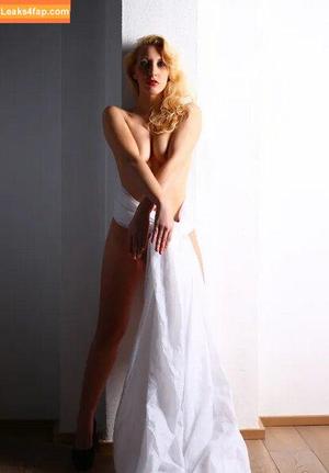 Jennifer Jules photo #0155