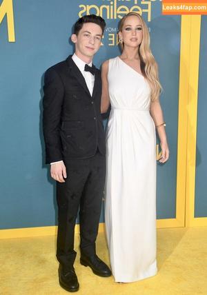 Jennifer Lawrence фото #0375